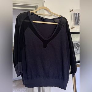 French connection v-neck sweater w/sheer detailing. Sz. L 💙